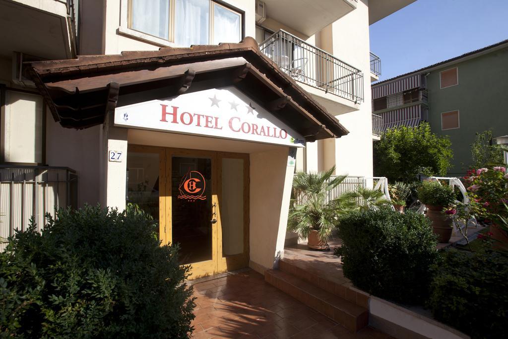 Hotel Corallo Albinia Exterior foto